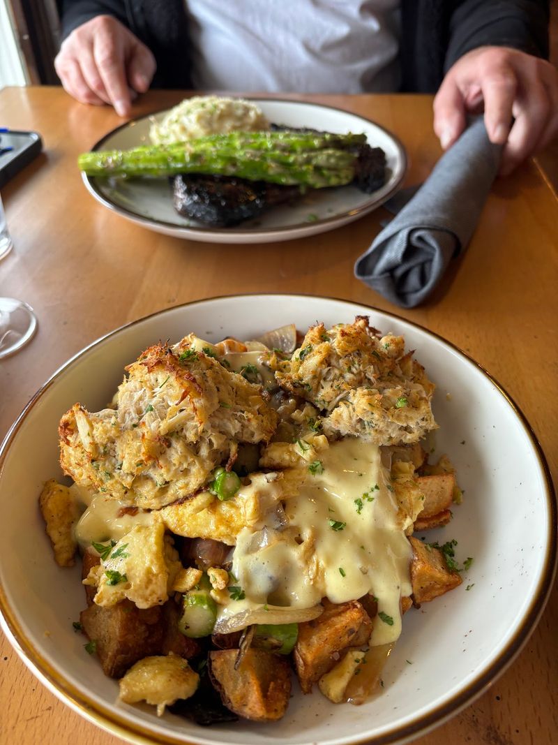 Crab Cakes That Get People Talking
