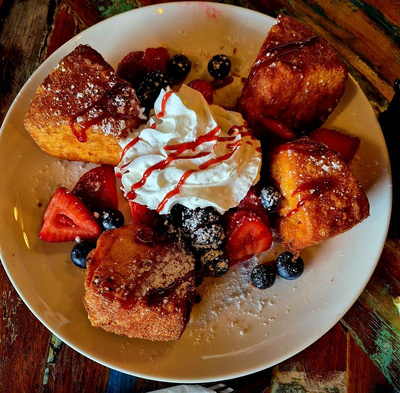 Monte Cristo Sandwiches Of Epic Proportions