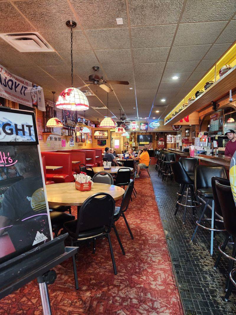 Small-Town Hospitality With Big-City Seafood