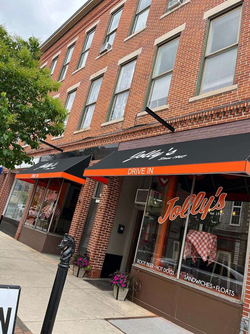 Jolly's Drive-In – Tiffin