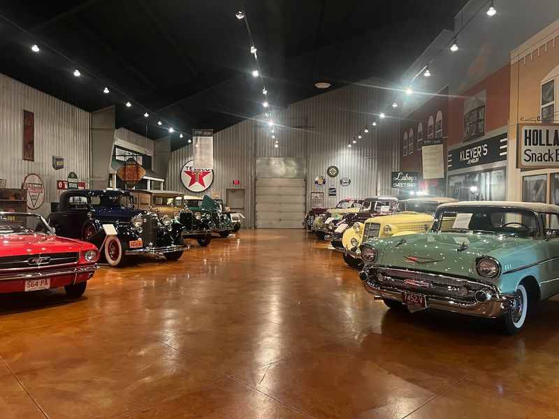 Snook's Dream Cars, Bowling Green, OH