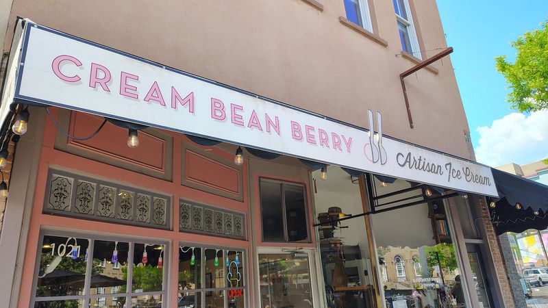 Cream Bean Berry, Durango