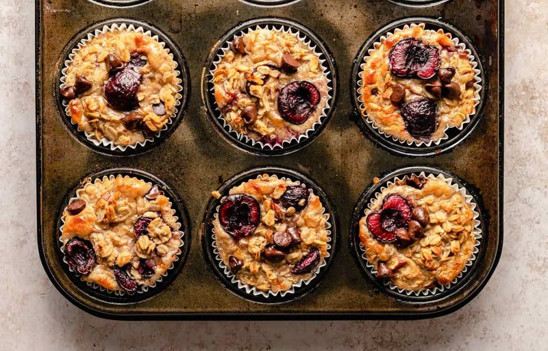 Oatmeal-Cherry Breakfast Muffins