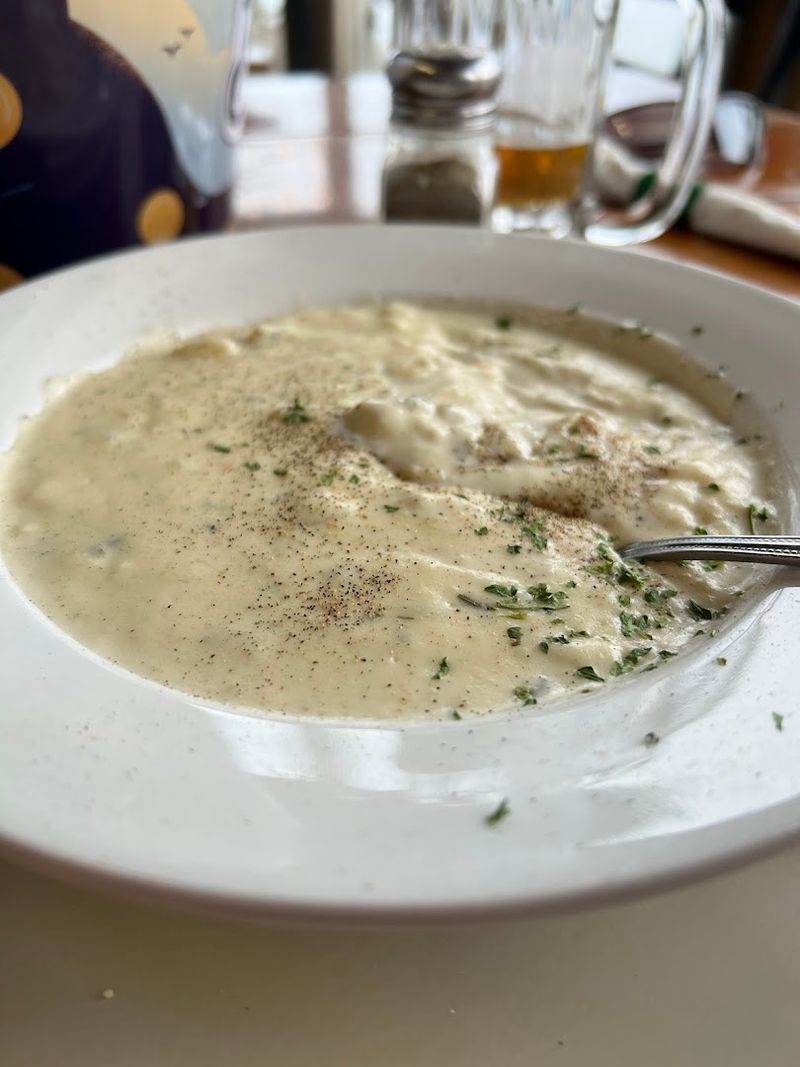 Creamy Clam Chowder Filled With Tender Clams