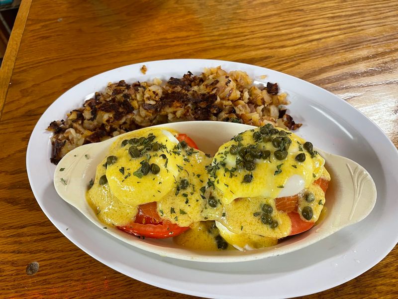 Creative Benedict Options Like The Whistle Stop