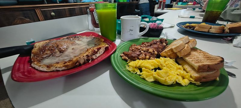 Pancake Bowls And Omelettes Worth Ordering