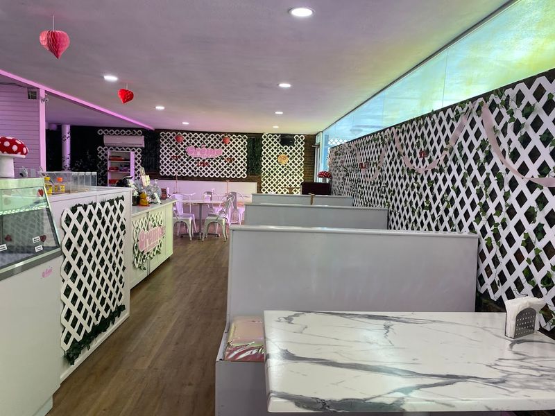 Crème Ice Cream Co., Fayetteville Crème Ice Cream Co., Fayetteville