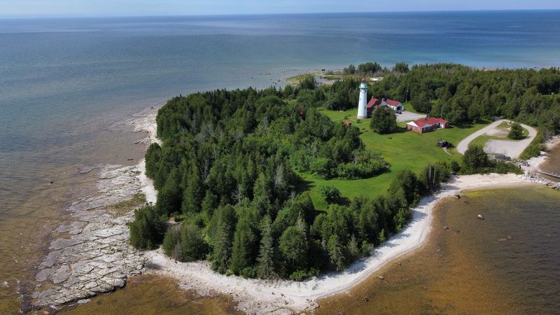 Seul Choix Point Lighthouse (Gulliver Area)