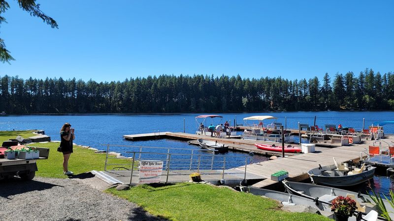 Lakeside Scene That Set The Mood