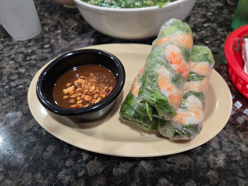 Fresh Spring Rolls That Shine