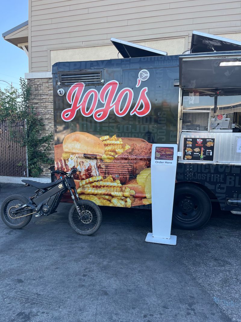 JoJo’s Hot Chicken