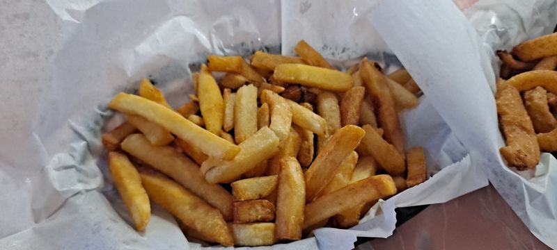 Crispy Fries And Onion Rings Worth The Calories