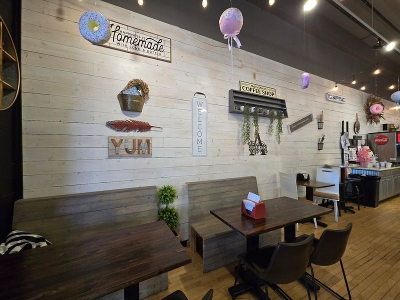 Sugar High Bakery & Cafe, Belleville