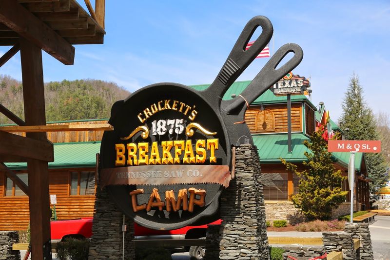 Crockett's Breakfast Camp Crockett's Breakfast Camp