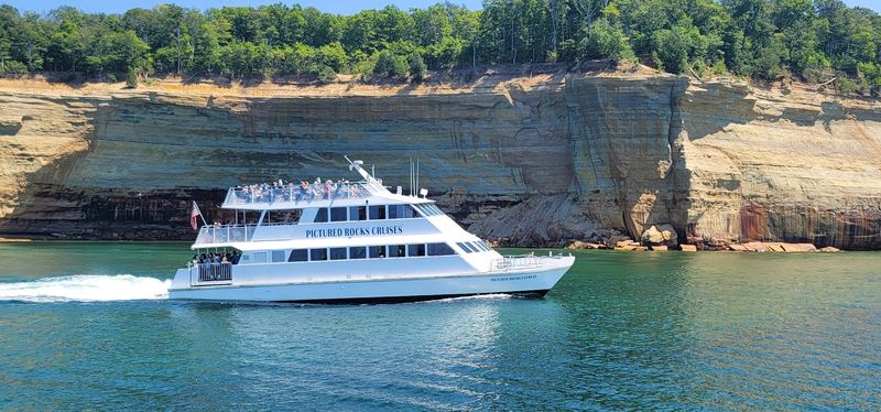 Cruise The Cliffs At Pictured Rocks Cruise The Cliffs At Pictured Rocks
