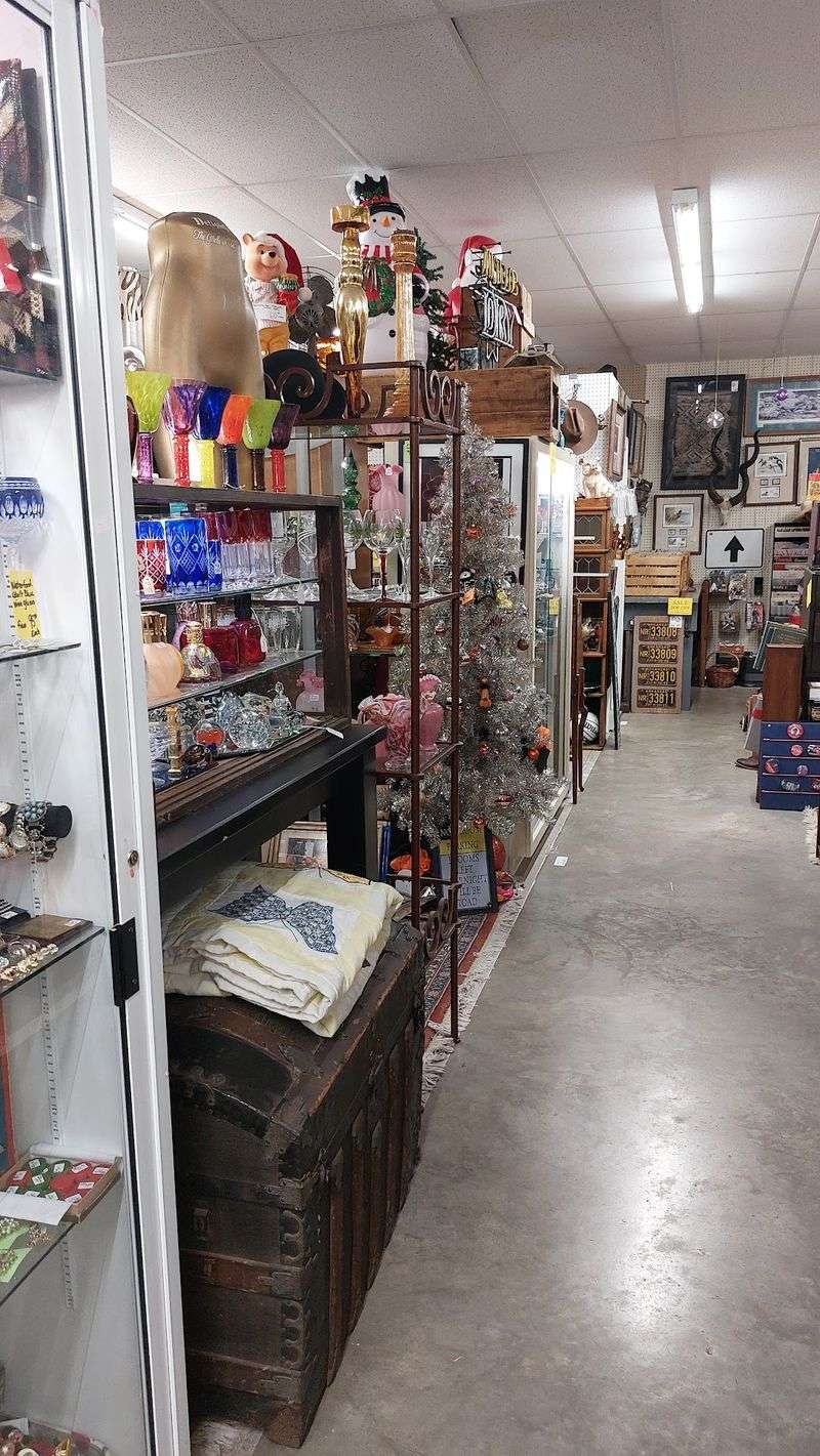 Crystal Hill Antique Mall, North Little Rock Crystal Hill Antique Mall, North Little Rock