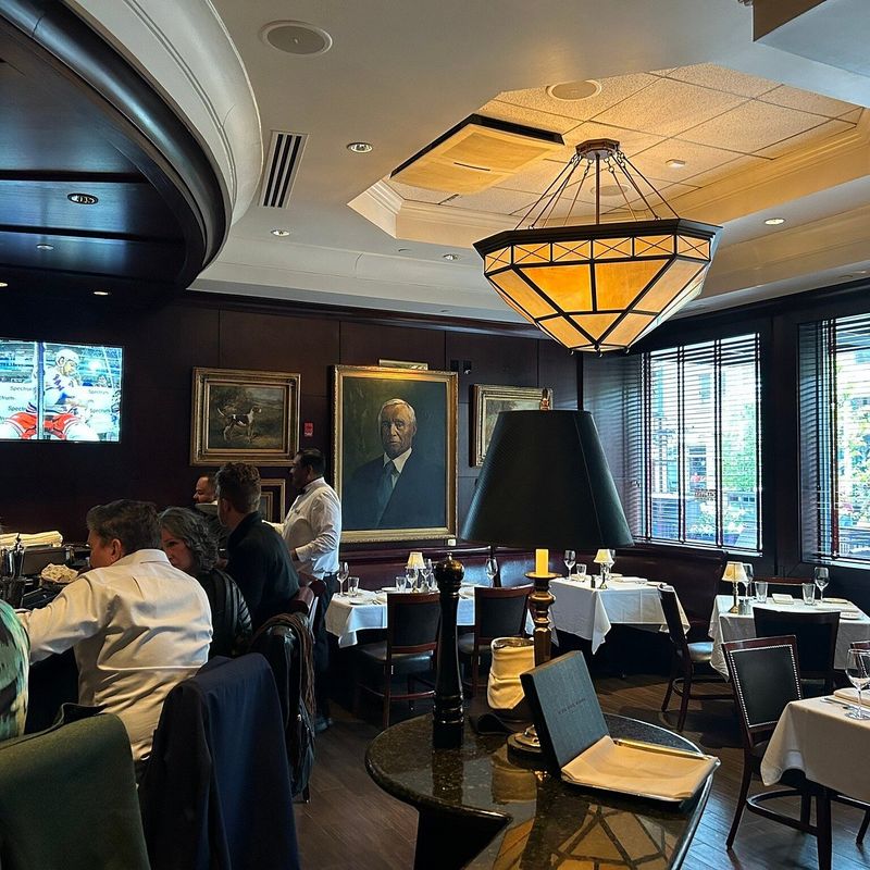 The Capital Grille: Chain Dining Goes Upscale