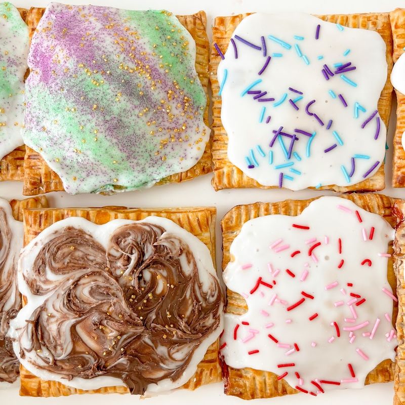 Cupcakes And Petit Fours That Steal The Show Cupcakes And Petit Fours That Steal The Show