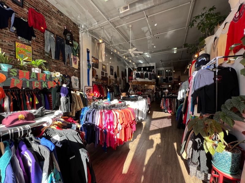 Curated Racks That Feel Boutique-Level
