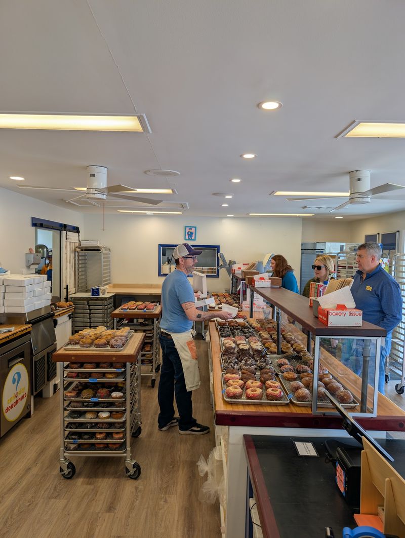 Curiosity Doughnuts, Furlong