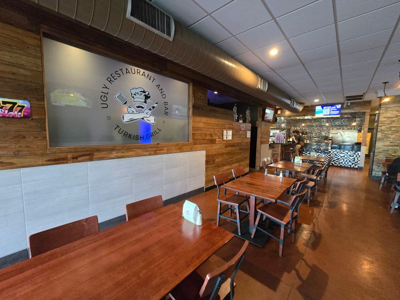 Ugly Restaurant and Bar – Springfield