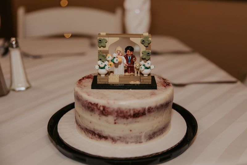 Custom Cakes For Weddings And Birthdays Custom Cakes For Weddings And Birthdays
