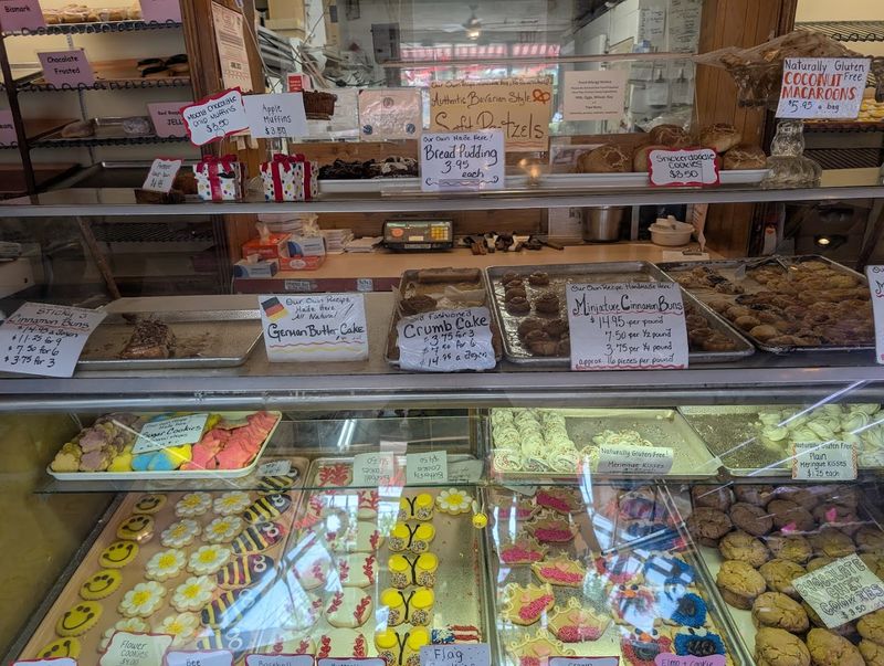 Linzer Cookies That Became Party Favors
