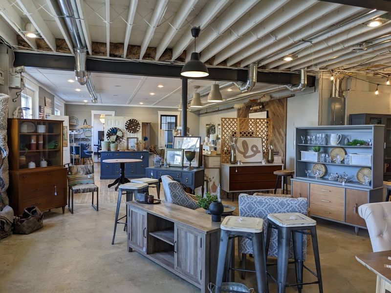 How Consigning Works At Deja Vu