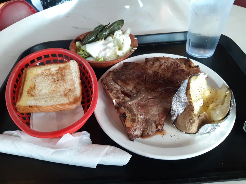 No-Frills Philosophy Keeps Things Simple And Delicious