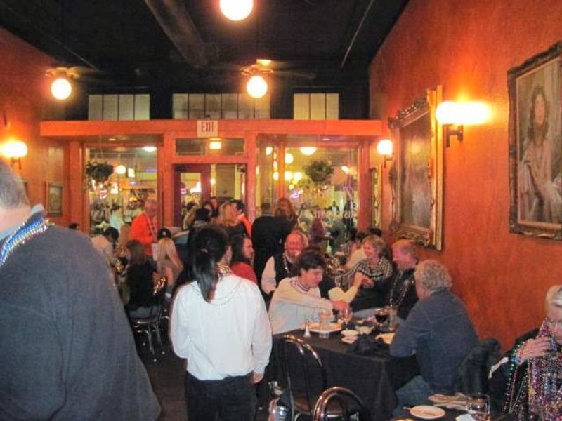 Service, Pacing, And Staff Warmth