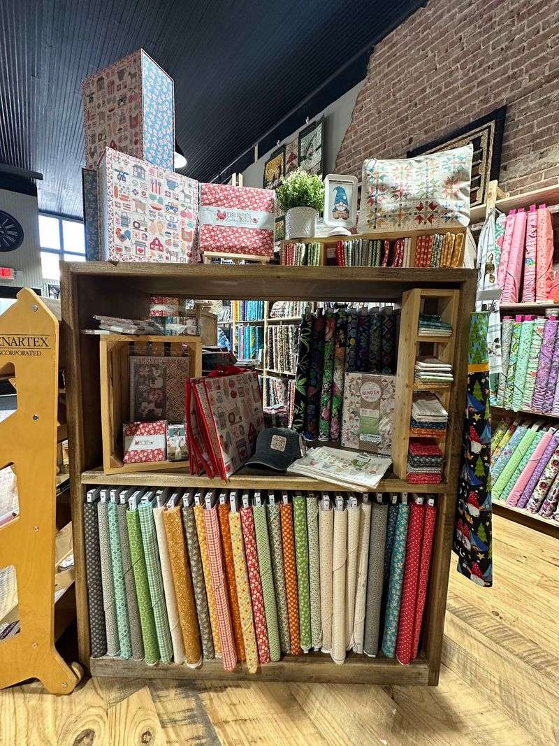Cuttin' Up Quilt Studio & More