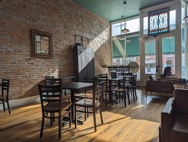 Eli's Coffee Shop – Metamora