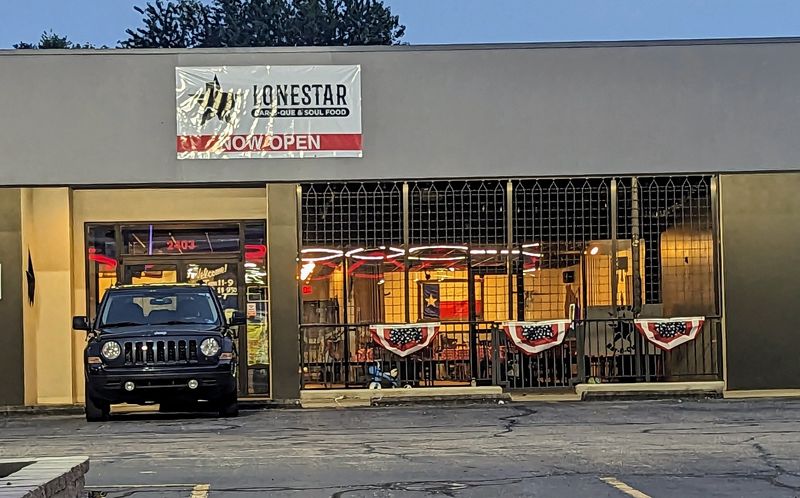 Lone Star BBQ and Soul Food – Evansville