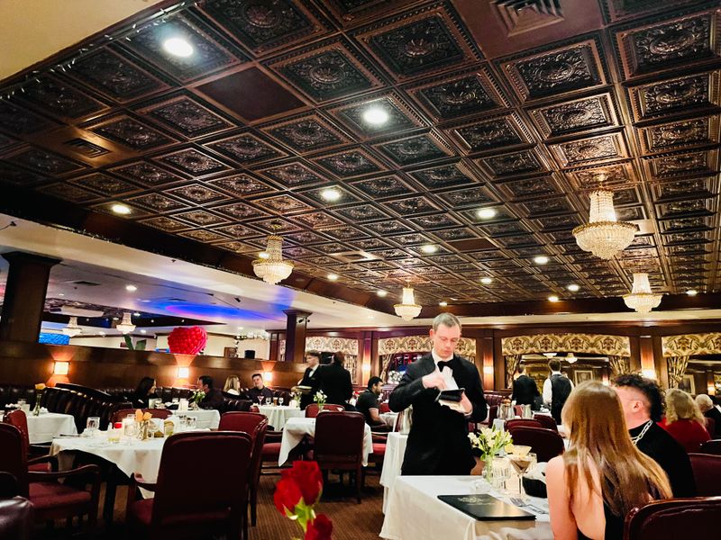 Lelli's Inn In Auburn Hills