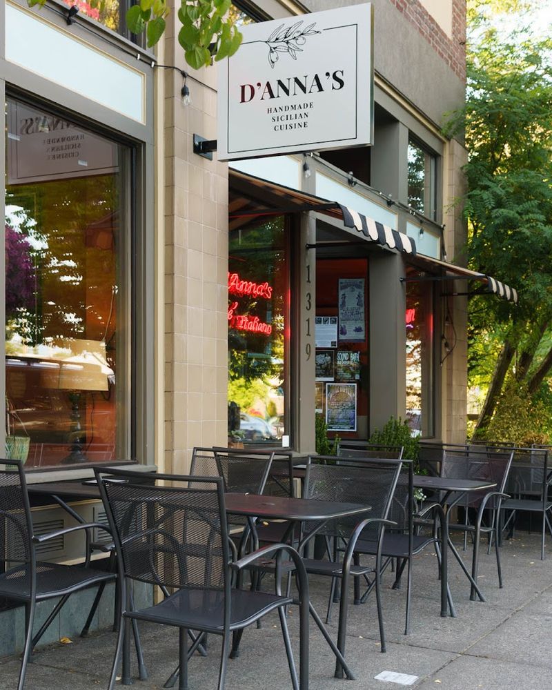 D'Anna's Cafe Italiano D'Anna's Cafe Italiano