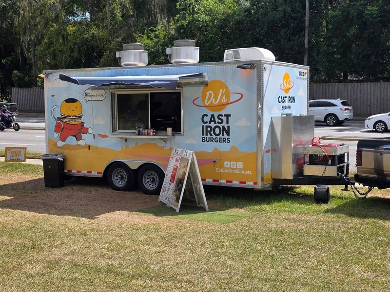DJ's Cast Iron Burgers, Gainesville