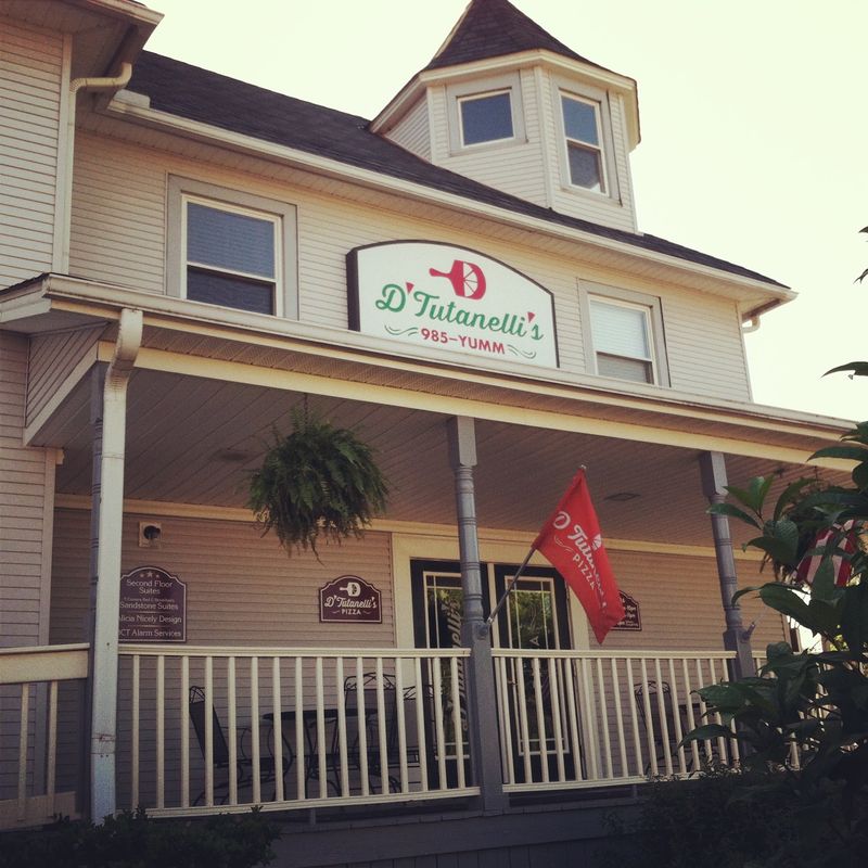 D'Tutanelli's Pizza, Amherst