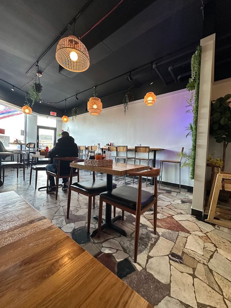 Da Local Boy Cafe, Highwood