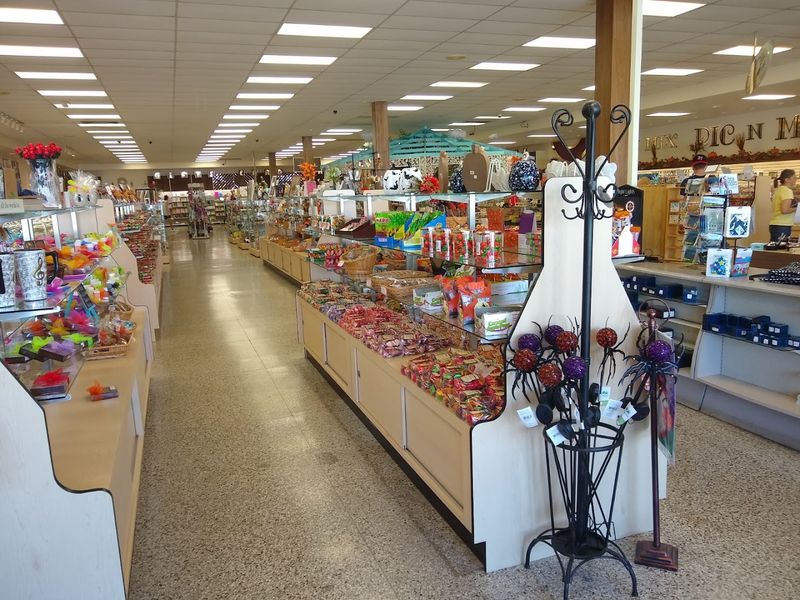 Daffin's Candies, Sharon