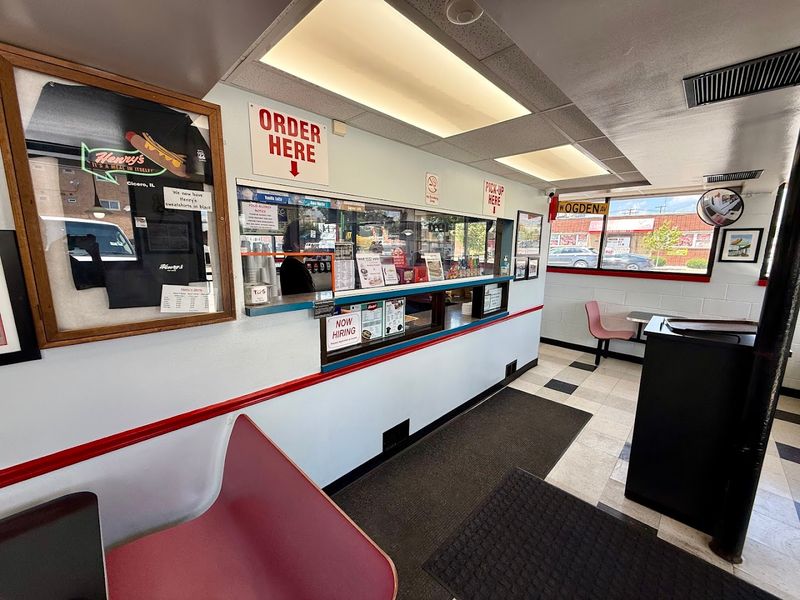 Henry's Drive-In - Cicero