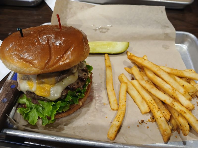 Burger Theory, Yuma