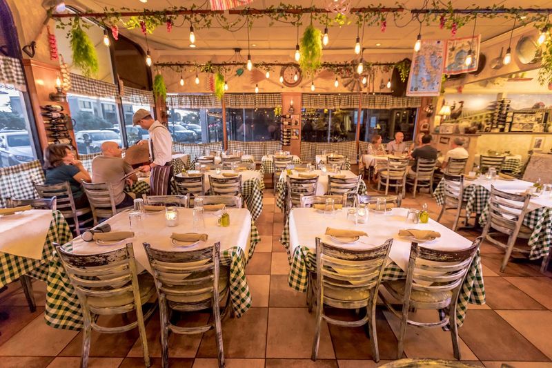 Dal Contadino Trattoria, Fort Lauderdale