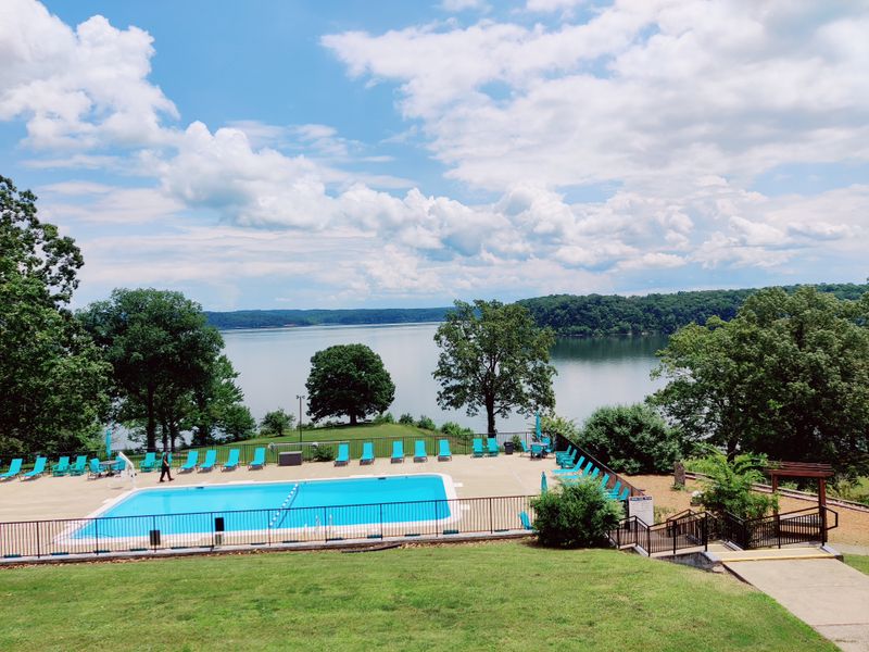 Kenlake State Resort Park – Lodge Dining