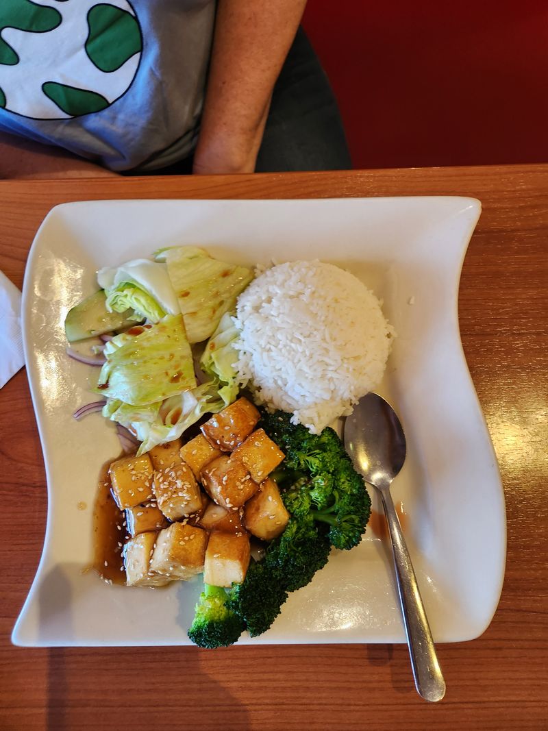 Saigon Vietnamese & Chinese Cuisine – Belleville
