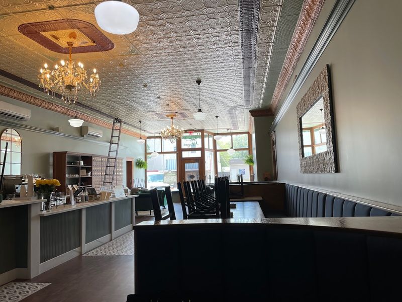 Daphne Mae Cafe