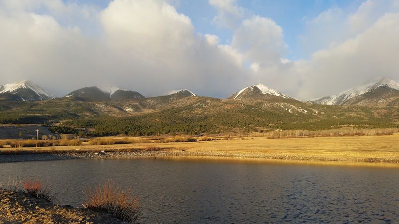 The Unhurried Energy That Makes Stress Actually Dissolve