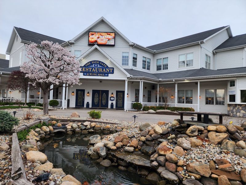 Blue Gate Restaurant & Bakery – Shipshewana