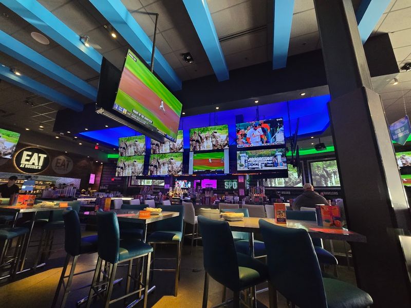 Dave & Buster's, Rogers