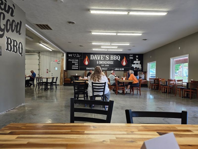Dave’s BBQ & Smokehouse, Benton