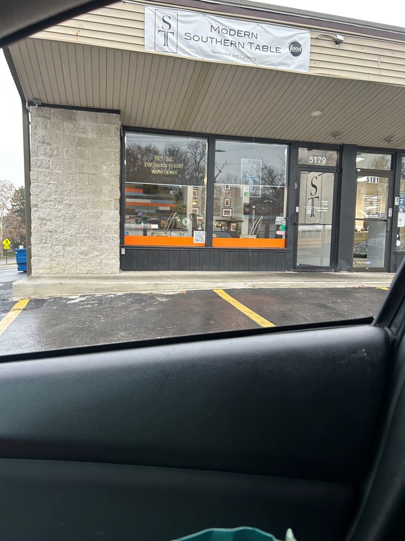 The Modern Southern Table